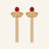 Boucles d'oreilles Ginko pendantes en agate rouge, acier inoxydable doré - Verika Bijoux