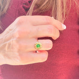 Bague Octavia en agate verte portée - Verika Bijoux